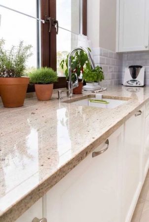 Tấm đá mài terrazzo làm bàn bếp